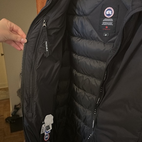 Canada Goose Camp Hooded Jacket - Picture 3 of 12